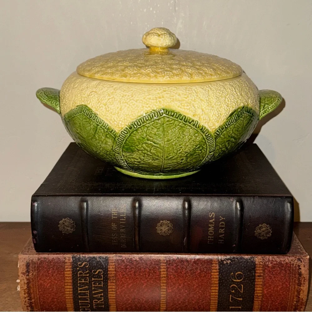 Vintage Cauliflower Ceramic Soup Tureen Cauliflora by JSC Bohemian Cottage